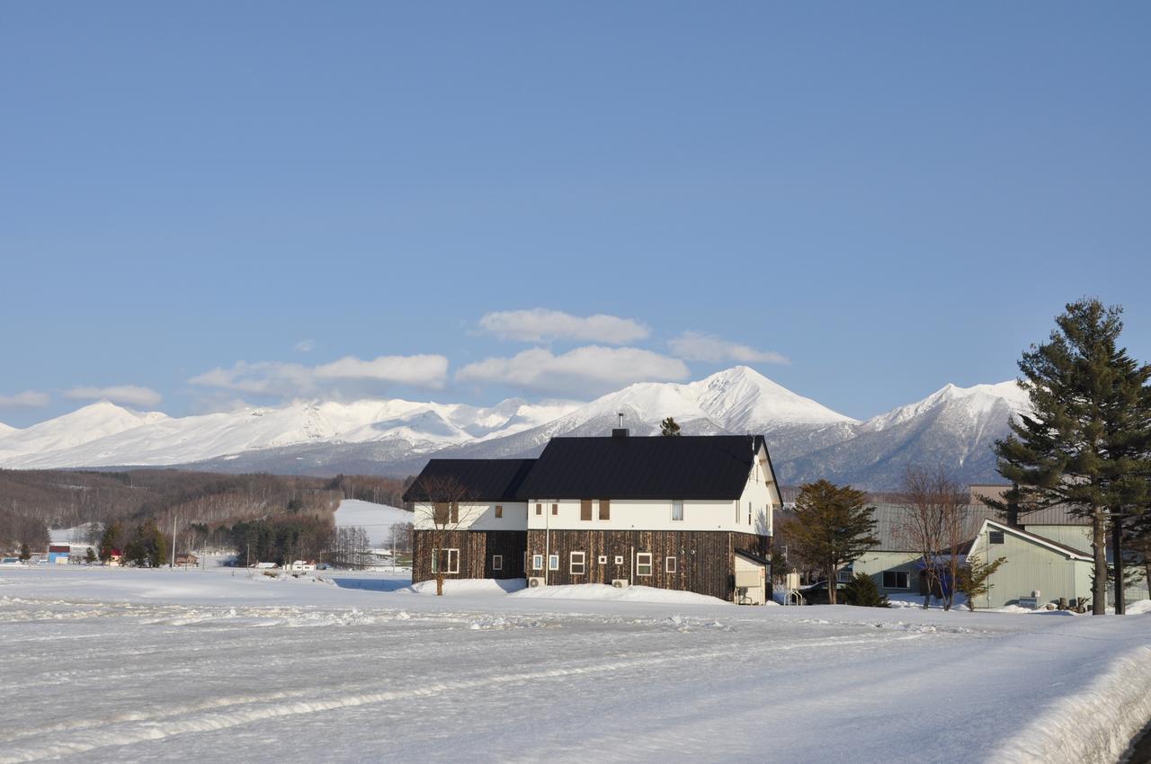 Hotel Gufo no Mori Kamifurano Esterno foto